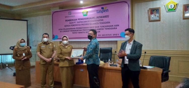 Sistem Digitalisasi BPKAD Sultra Diganjar Penghargaan dari Taspen dan BPJS Kesehatan