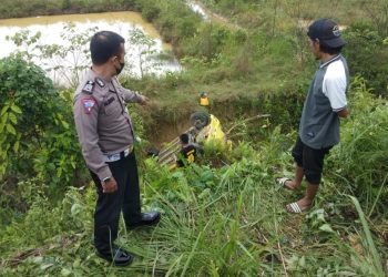 Tak Mampu Kendalikan Kemudi, Sebuah Mobil Terjun ke Jurang Jalan Boulevard Kendari