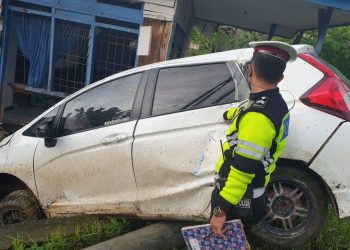 Pengemudi di Kendari Kabur Usai Tabrak Rumah Warga