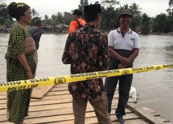 Kesaksian Pengemudi Pincara,  Sempat Evakuasi Dua Balita Sebelum Mobil Terseret Arus Deras