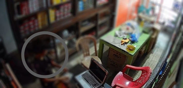 Terekam CCTV, Seorang Bocah di Baubau Nekat Curi Uang untuk Main Judi