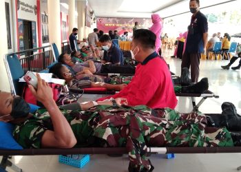 Stok Darah PMI Kendari Menipis, Brimob Polda Sultra Gelar Kegiatan Donor Darah