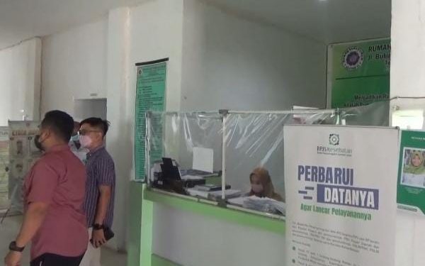 Tersandung Prosedur BPJS, Ibu di Kendari Melahirkan di Mobil Taksi Online