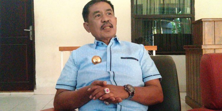 Bupati Kolut Dianugerahi Dwija Praja Nugraha dari PB PGRI