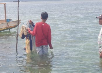 Seorang Pria Dikabarkan Hilang Saat Memancing di Pantai Purirano