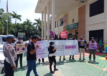 Kasus Kekerasan Jurnalis Nurhadi, Jurnalis di Kendari Gelar Aksi Solidaritas