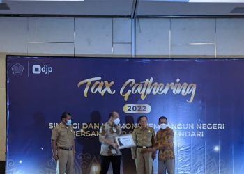 Berkontribusi Dalam Pembayaran Pajak, Sejumlah Daerah di Sultra Terima Penghargaan