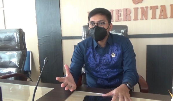 Ketgam : Resky Brillian, Ketua komisi I DPRD Kota Kendari.