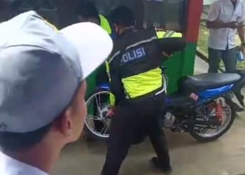 Dua Polantas Dibully Pelajar Saat Amankan Motor Berknalpot Bogar di Sekolah