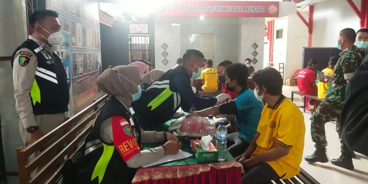 Ketgam: Kegiatan vaksinasi dan penyuluhan kesehatan kepada warga binaan, di Rutan Kelas IIA Kendari