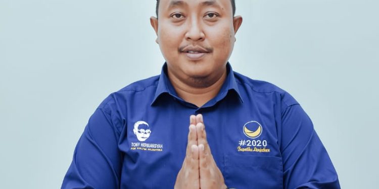 Ketgam: Ketua DPD Partai NasDem Koltim, Yudo Handoko. Foto: Ist