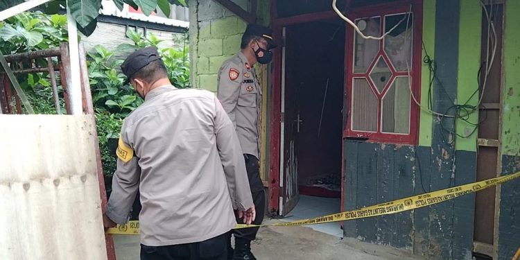 Ketgam: Seorang tukang becak bernama Ahmad Nur Jaya, warga Kelurahan Watu-watu, Kecamatan Kendari Barat, Kota Kendari, Provinsi Sulawesi Tenggara (Sultra) ditemukan tewas dalam kamar kosnya, Kamis (24/2/2022)