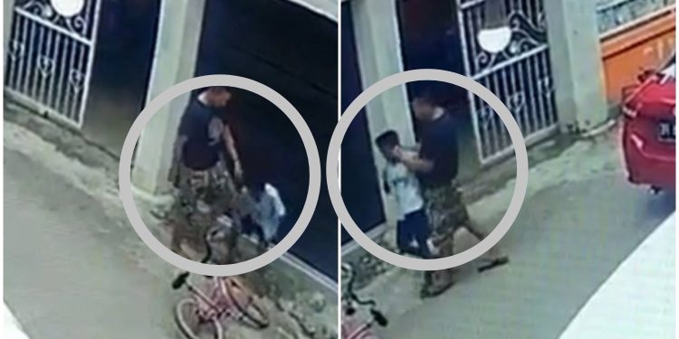 Ketgam: Detik-detik oknum polisi aniaya bocah 10 tahun. Foto: Screnshoot vidio