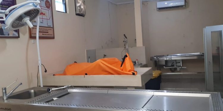 Seorang Pria di Kendari Ditemukan Tewas Misterius Dengan Posisi Mengapung