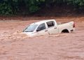Mobil Pekerja Tambang Terseret Arus Sungai di Kolaka