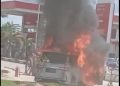 Minibus Terbakar saat Antri BBM di SPBU Anduonohu