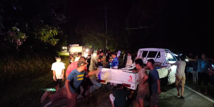 Usai Isi BBM, Mobil Pick Up Terjun ke Jurang di Kolaka Timur