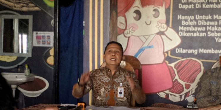 Ketgam : Direktur Utama Bank Sultra, Abdul Latif.