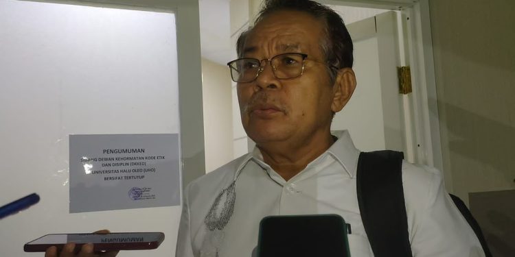 Ketua DKKED UHO, Prof. La Iru. Foto: Herlis