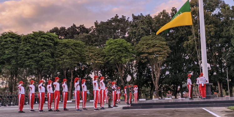 Ketgam : Latihan Tim Paskibraka Sulawesi Tenggara persiapan HUT RI ke 77, Sabtu 13 Agustus 2022