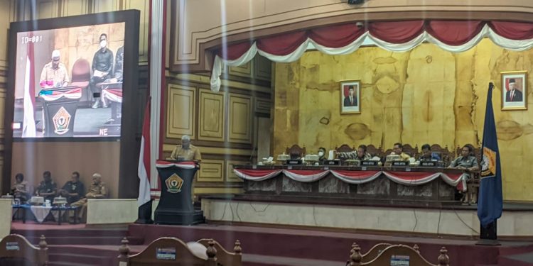 Ketgam : Rapat paripurna DPRD Sulawesi Tenggara, Senin 12 September 2022.