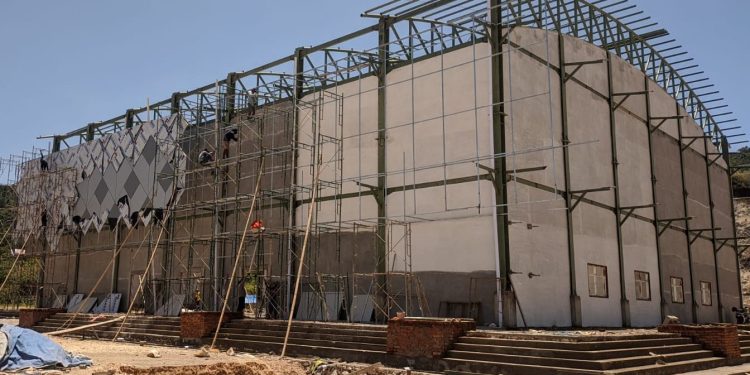 Ketgam : Gedung Cabor Sepak Takraw di Kabupaten Buton yang bakal digunakan di Porprov ke XIV 2022 belum rampung atau masih dalam tahap pengerjaan.