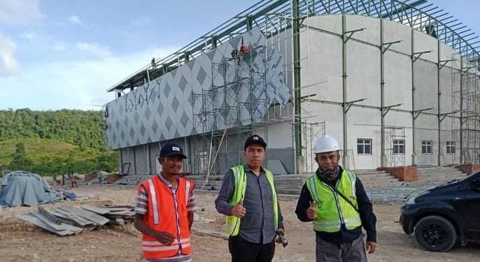 Ketgam : Gedung Expo Takawa di Kabupaten Buton yang belum rampung
Foto : istimewa