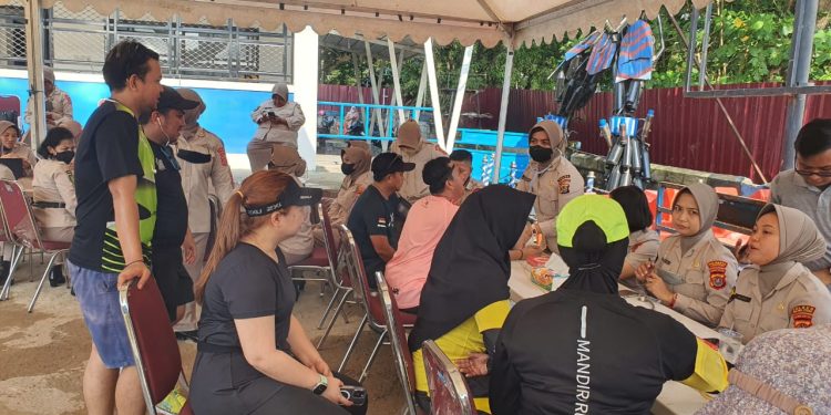 Ketgam: Suasana pelaksanaan Bakti Kesehatan Korpri di Kendari. Foto: Istimewa