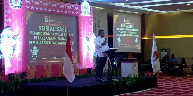 Ketgam : Sosialisasi pendidikan pemilih dalam pelaksanaan tahapan pemilu serentak 2024, KPU Sulawesi Tenggara.