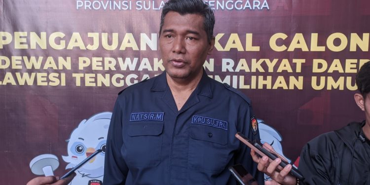 Ketua KPUD Sulawesi Tenggara Laode Abdul Natsir (Foto : Husni Mubarak).