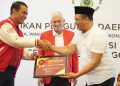 Bupati Konawe Utara Ruksamin Terima Gelar Kehormatan dari Pengurus IKA Unhas