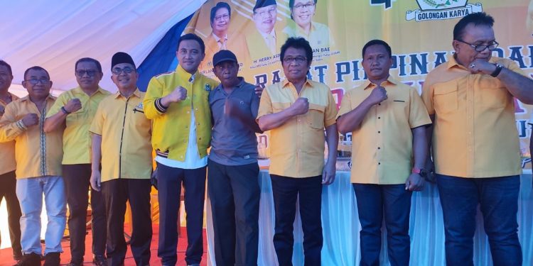 Tokoh Partai Golkar Sulawesi Tenggara pada Rapimda di Muna Barat