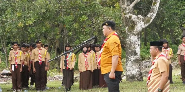 Bupati Konae Utara Ruksamin pimpin upacara hari pramuka