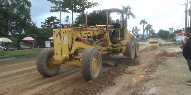 Perbaikan jalan Dinas Bina Marga Pemprov Sultra