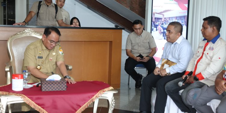Perwakilan pengurus Cabor diterima Pj Gubernur Andap Budhi Revianto