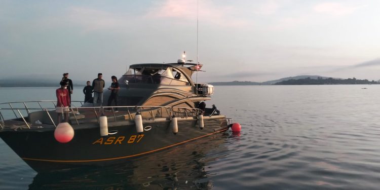 Kapal Pribadi ASR di pelabuhan Kendari
