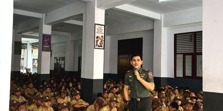 Lettu Ckm dr. Idul Saputra sosialisasi Bahaya Narkoba kepada pelajar