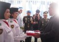 Kukuhkan Anggota Paskibra, Pj Wali Kota Pesan Jaga Kedisiplinan Saat Bertugas