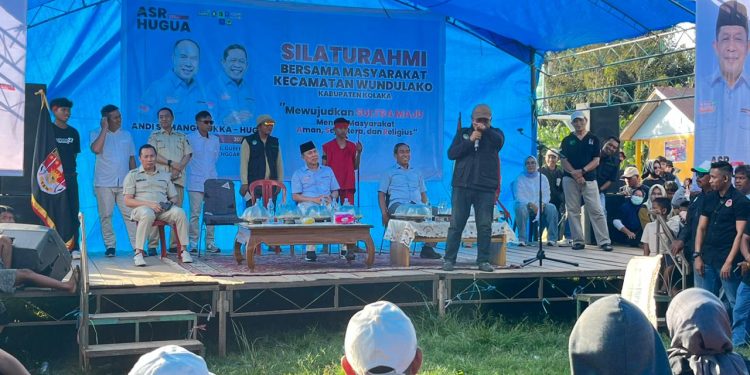 ASR bersama warga di Wundulako, Kolaka