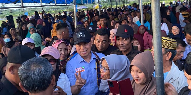 Cagub Sultra ASR disambut warga Konawe Selatan