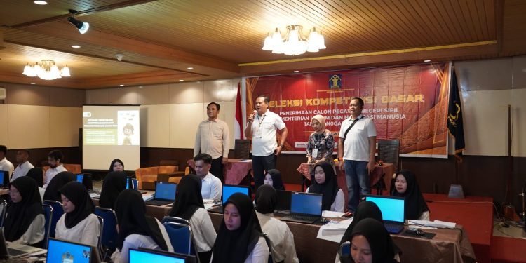 Kepala Divisi Pemasyarakatan, Bambang Haryanto selaku Koordinator SKD-CAT Kemenkumham Sultra