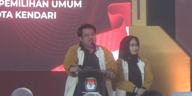 Paslon Wali Kota nomor urut 2 , Yudhianto - Nirna Lachmuddin