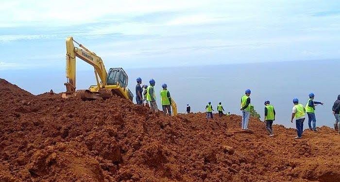 Aktivitas karyawan tambang di Kolaka Utara