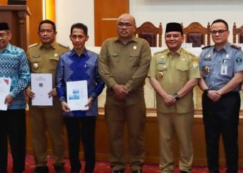 Pj Bupati Muna Barat Dukung Perda Data Desa Presisi untuk Kebijakan Tepat Sasaran