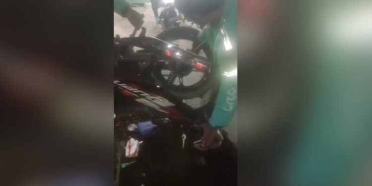 Banyak Motor Ojol di Kendari Mogok Setelah Mengisi BBM Pertalite di SPBU. (Foto: Istimewa)