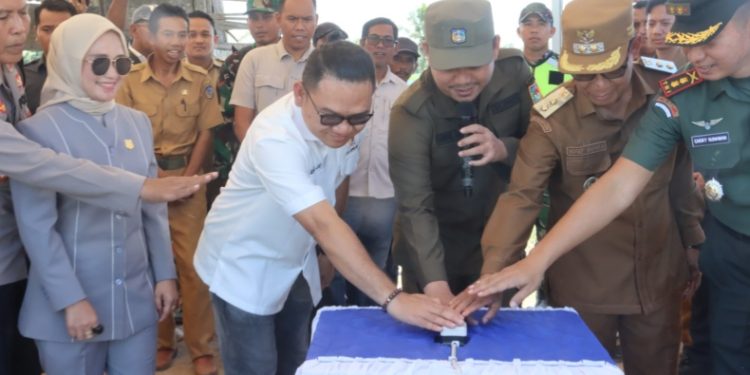 Inovasi Pemkab Kolaka Timur Tingkatkan Kesejahteraan Petani, Luncurkan Progam Listrik Masuk Sawah, Senin (28/7/2025). (Foto: Istimewa)