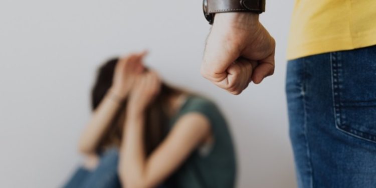 Ilustrasi KDRT. (Foto: pexels.com)