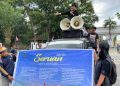 Lingkar Kajian Kehutanan (LinK) Sulawesi Tenggara (Sultra), berunjuk rasa di Polda Sultra, Kamis (14/8/2025). (Foto: Istimewa)
