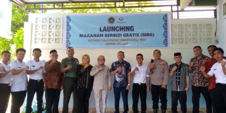 Bupati Buton Utara Afirudin Launching Program Makan Bergizi Gratis, Dukung Visi Nasional, Kamis (25/9/2025). (Foto: Istimewa)