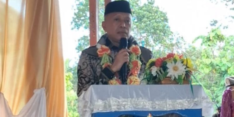 Bupati Buton Utara, Afirudin Mathara, Ajak Masyarakat Dukung Penuh Pembangunan Daerah, Senin (20/10/2025). (Foto: Istimewa)